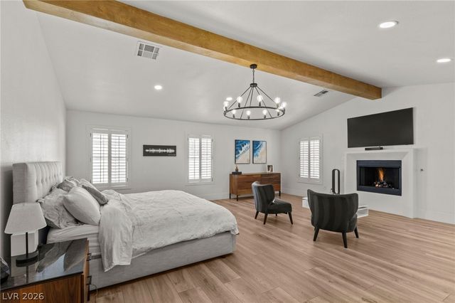 7350 Obannon Drive, Las Vegas, NV 89117