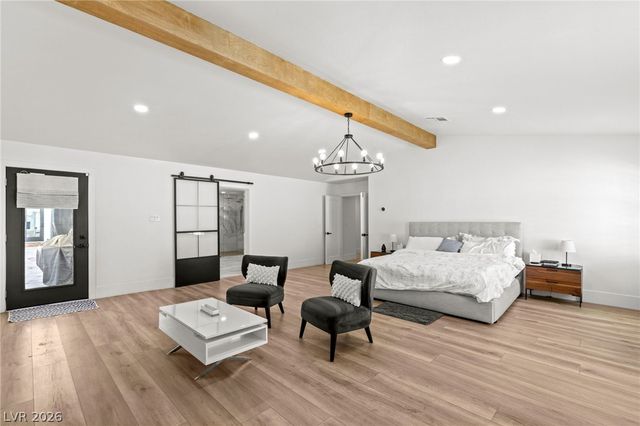 7350 Obannon Drive, Las Vegas, NV 89117