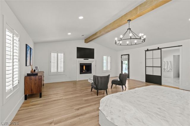 7350 Obannon Drive, Las Vegas, NV 89117