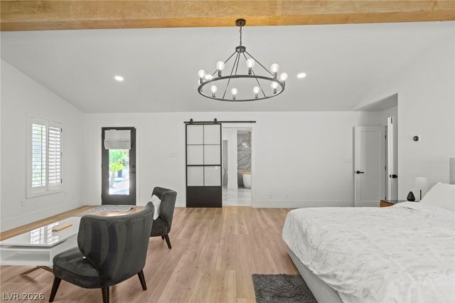 7350 Obannon Drive, Las Vegas, NV 89117