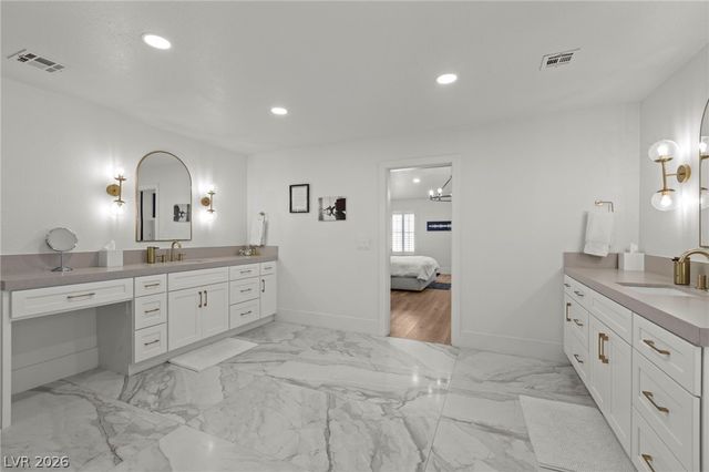 7350 Obannon Drive, Las Vegas, NV 89117