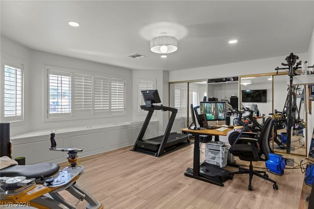 7350 Obannon Drive, Las Vegas, NV 89117