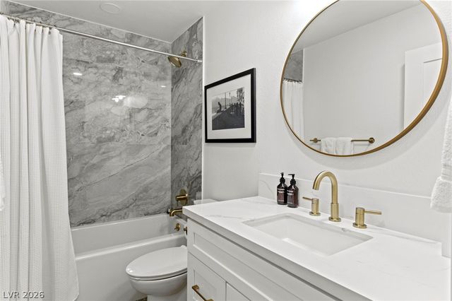 7350 Obannon Drive, Las Vegas, NV 89117