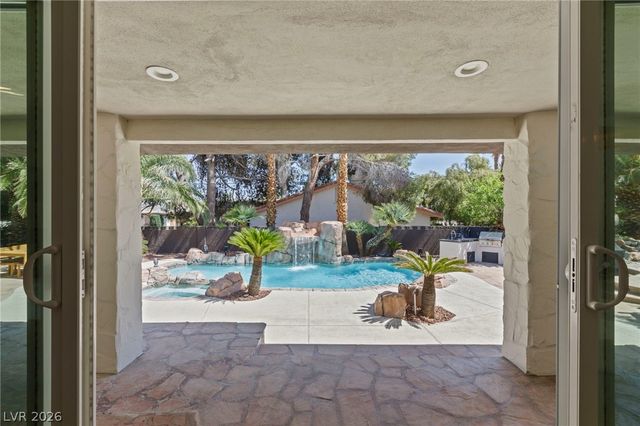 7350 Obannon Drive, Las Vegas, NV 89117