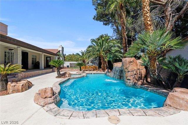 7350 Obannon Drive, Las Vegas, NV 89117