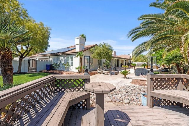 7350 Obannon Drive, Las Vegas, NV 89117