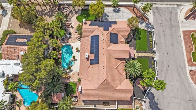 7350 Obannon Drive, Las Vegas, NV 89117