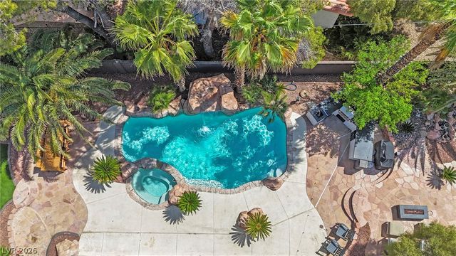 7350 Obannon Drive, Las Vegas, NV 89117