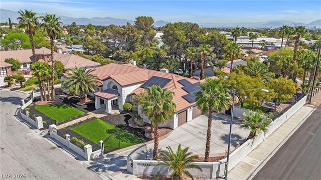 7350 Obannon Drive, Las Vegas, NV 89117