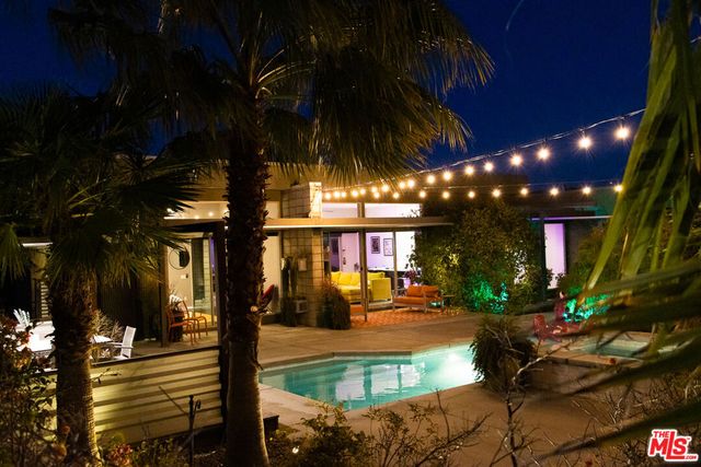 1096 Lucent Court, Palm Springs, CA 92262