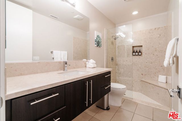 1096 Lucent Court, Palm Springs, CA 92262