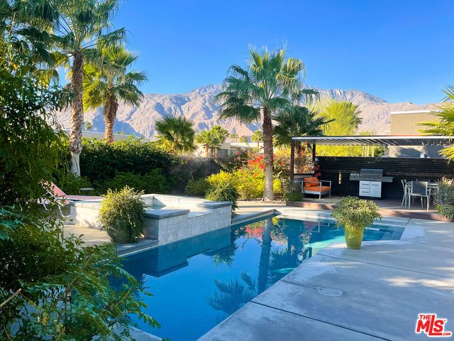 1096 Lucent Court, Palm Springs, CA 92262