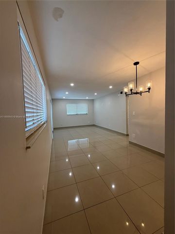 100 SE 5th Ave 1, Hallandale Beach, FL 33009