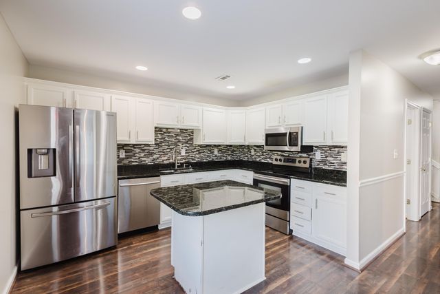 512 Perry Drive, Nicholasville, KY 40356