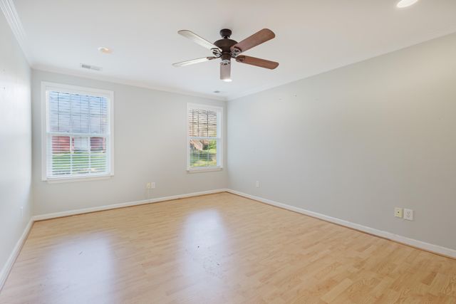 512 Perry Drive, Nicholasville, KY 40356