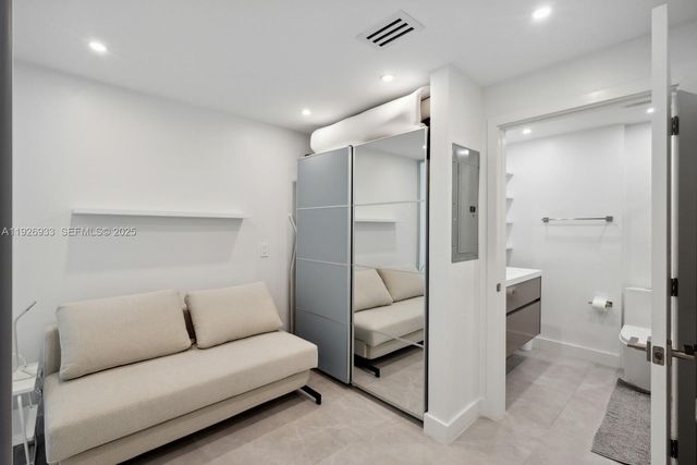 999 SW 1st Ave 2809, Miami, FL 33130