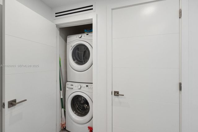 999 SW 1st Ave 2809, Miami, FL 33130