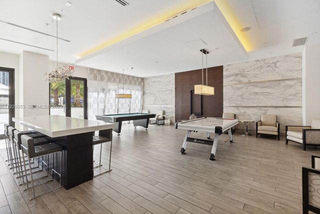 999 SW 1st Ave 2809, Miami, FL 33130