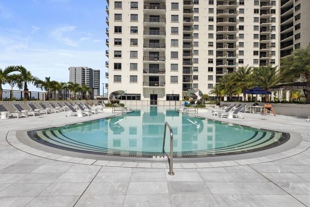 999 SW 1st Ave 2809, Miami, FL 33130