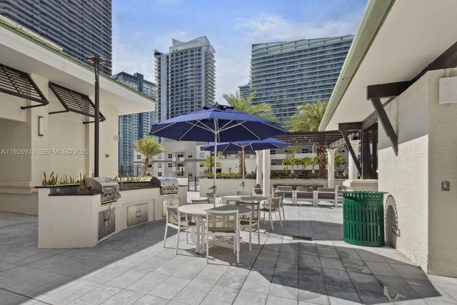 999 SW 1st Ave 2809, Miami, FL 33130