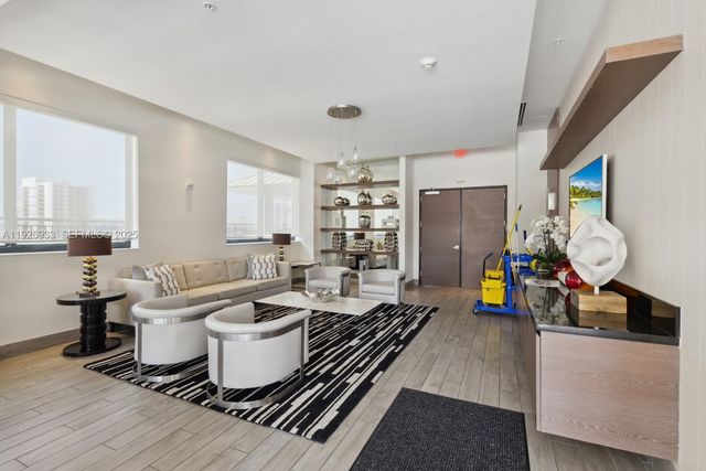 999 SW 1st Ave 2809, Miami, FL 33130