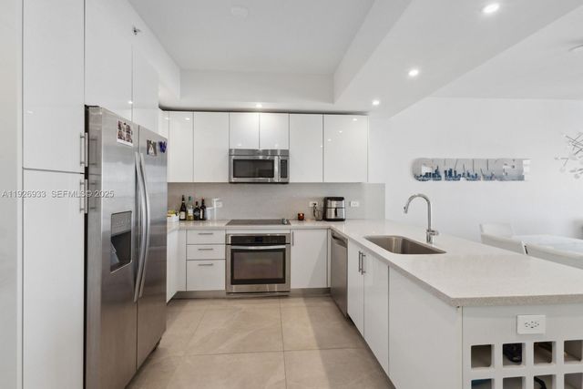 999 SW 1st Ave 2809, Miami, FL 33130