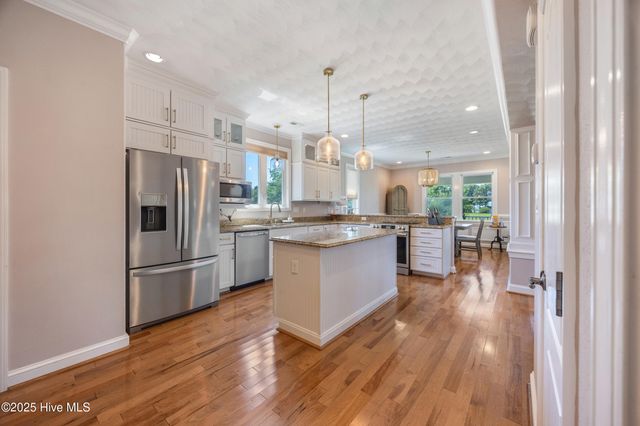 204 Fentress Drive, Knotts Island, NC 27950