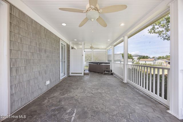 204 Fentress Drive, Knotts Island, NC 27950