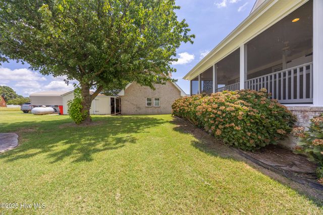 204 Fentress Drive, Knotts Island, NC 27950