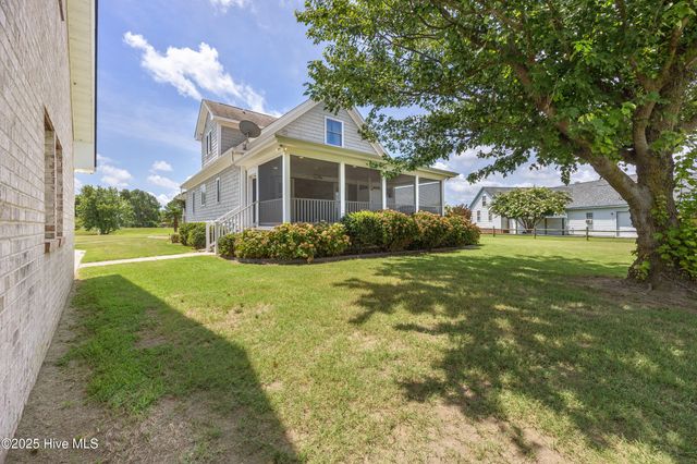 204 Fentress Drive, Knotts Island, NC 27950