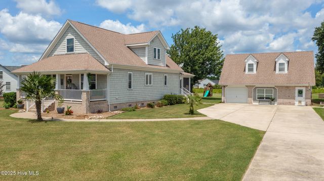 204 Fentress Drive, Knotts Island, NC 27950