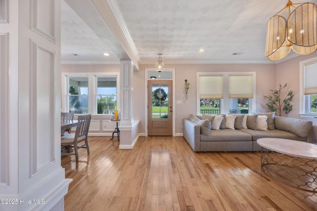 204 Fentress Drive, Knotts Island, NC 27950