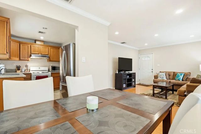 255 E Riggin, Monterey Park, CA 91755