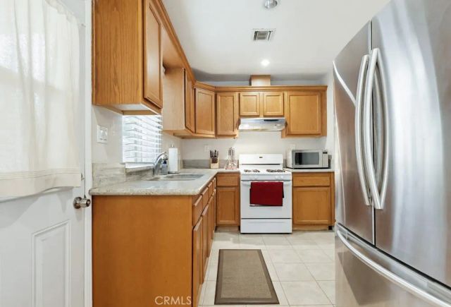 255 E Riggin, Monterey Park, CA 91755