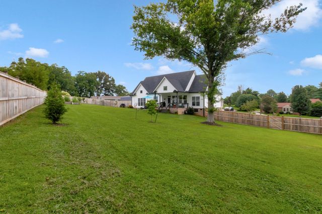332 Country Club Rd, Winchester, TN 37398