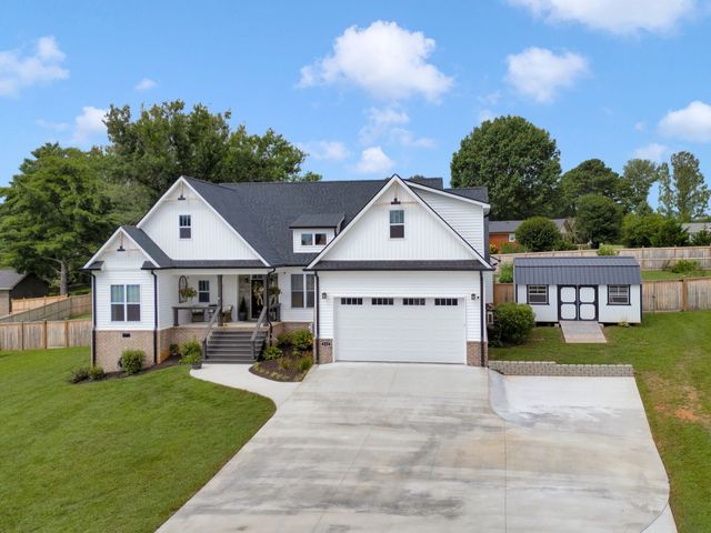 332 Country Club Rd, Winchester, TN 37398
