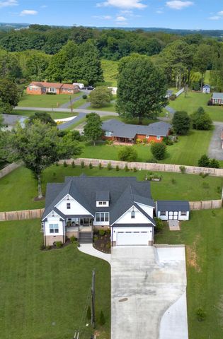 332 Country Club Rd, Winchester, TN 37398