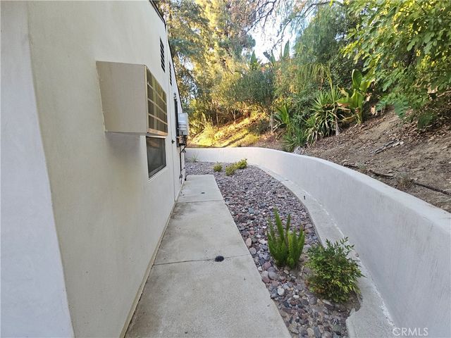 4536 Argentine Road, Woodland Hills, CA 91364