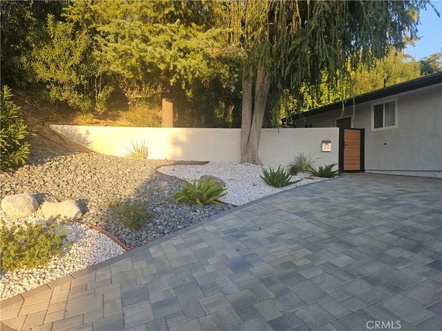 4536 Argentine Road, Woodland Hills, CA 91364