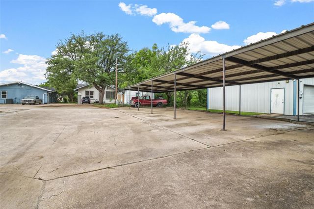 814 N Walnut Street, Sherman, TX 75090