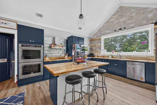 303 Carroll Avenue E, New Ellenton, SC 29809