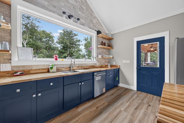 303 Carroll Avenue E, New Ellenton, SC 29809