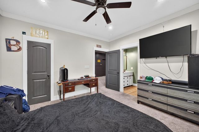 303 Carroll Avenue E, New Ellenton, SC 29809