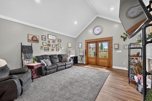 303 Carroll Avenue E, New Ellenton, SC 29809