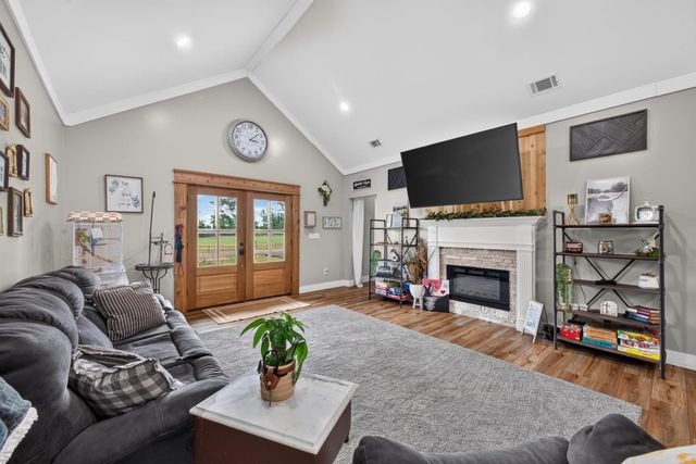 303 Carroll Avenue E, New Ellenton, SC 29809