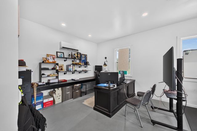 303 Carroll Avenue E, New Ellenton, SC 29809