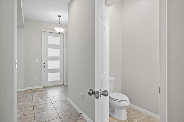 8019 GLENLLOYD AVENUE, Winter Garden, FL 34787