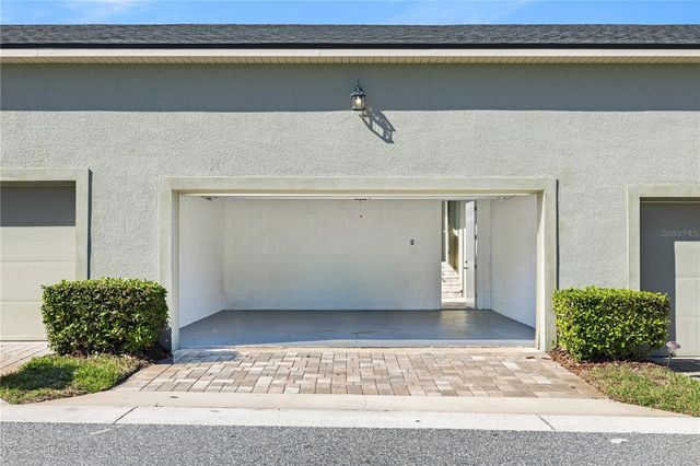 8019 GLENLLOYD AVENUE, Winter Garden, FL 34787