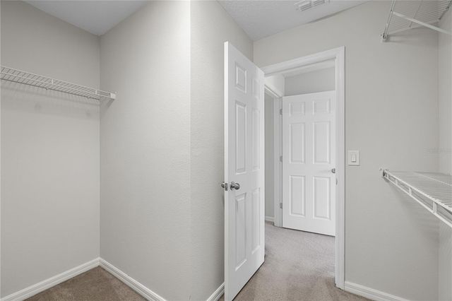 8019 GLENLLOYD AVENUE, Winter Garden, FL 34787