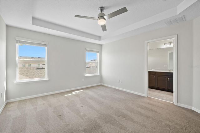 8019 GLENLLOYD AVENUE, Winter Garden, FL 34787